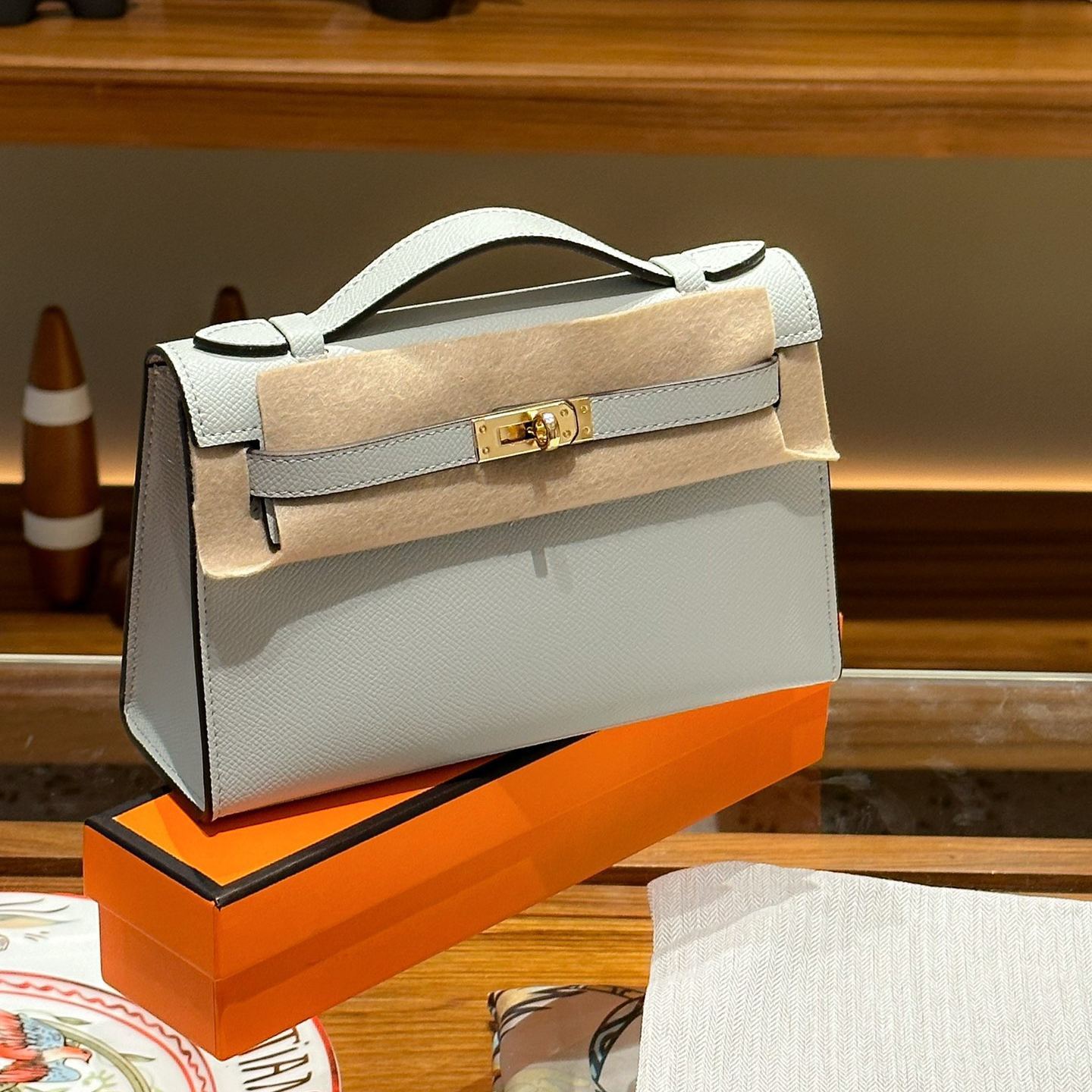 Herthtmes  Epsom Kelly Pochette Clutch