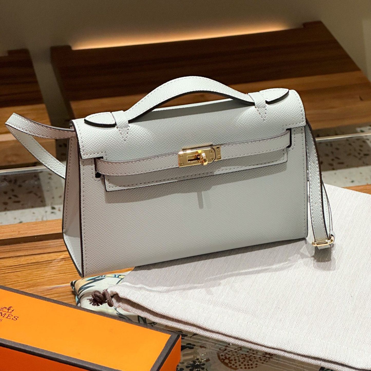 Herthtmes  Epsom Kelly Pochette Clutch