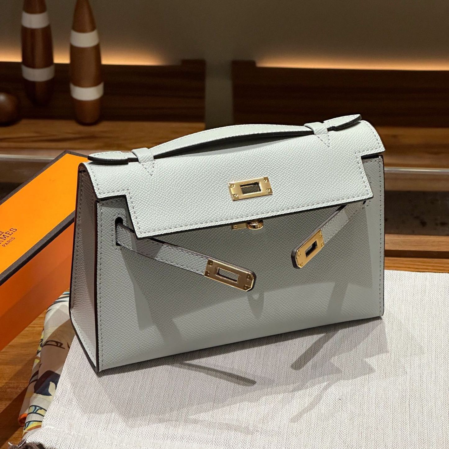 Herthtmes  Epsom Kelly Pochette Clutch