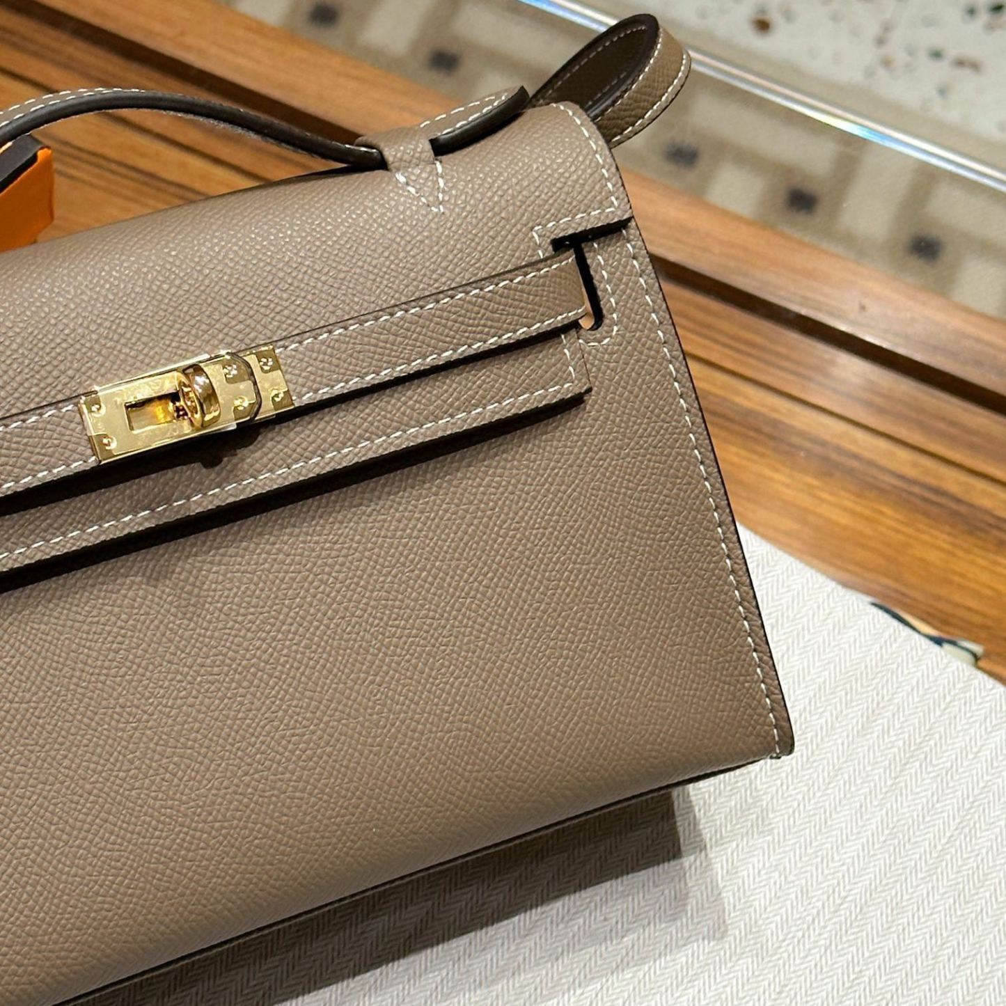 Herthtmes  Epsom Kelly Pochette Clutch