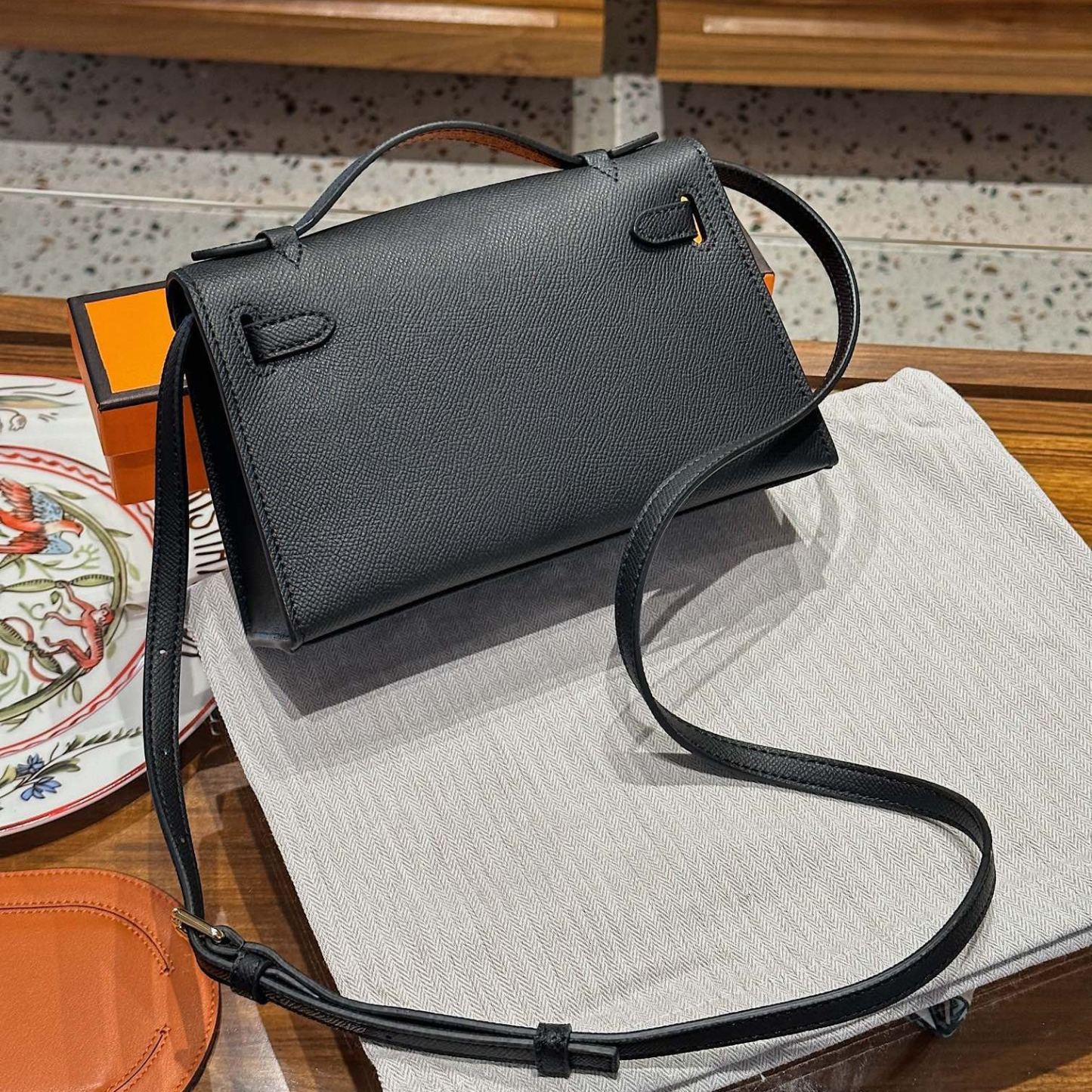 Herthtmes  Epsom Kelly Pochette Clutch