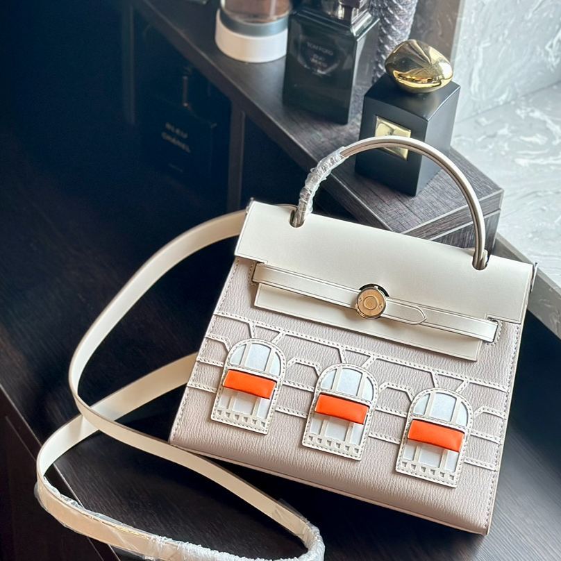 Kelly 18 Bag