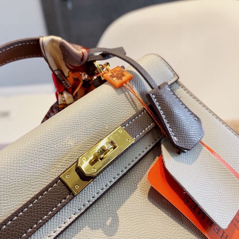 Kelly 20/25 Bag