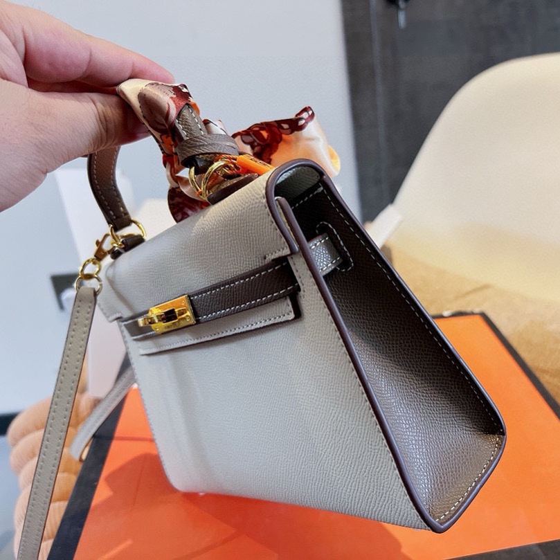 Kelly 20/25 Bag