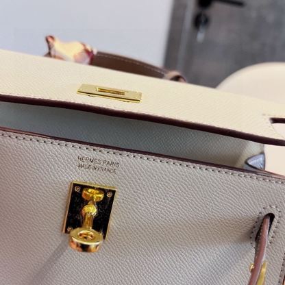Kelly 20/25 Bag