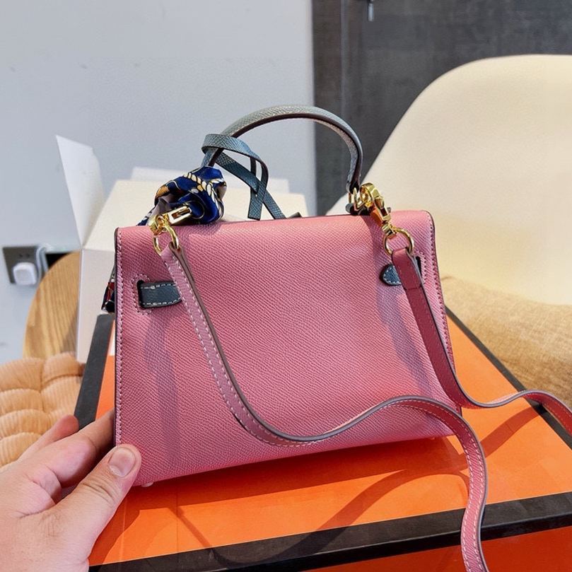 Kelly 20/25 Bag