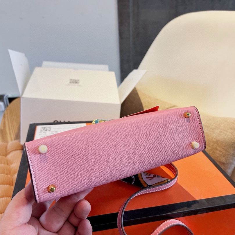 Kelly 20/25 Bag