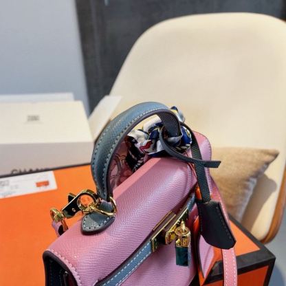 Kelly 20/25 Bag
