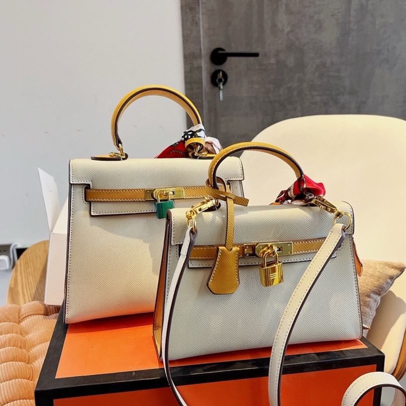 Kelly 20/25 Bag