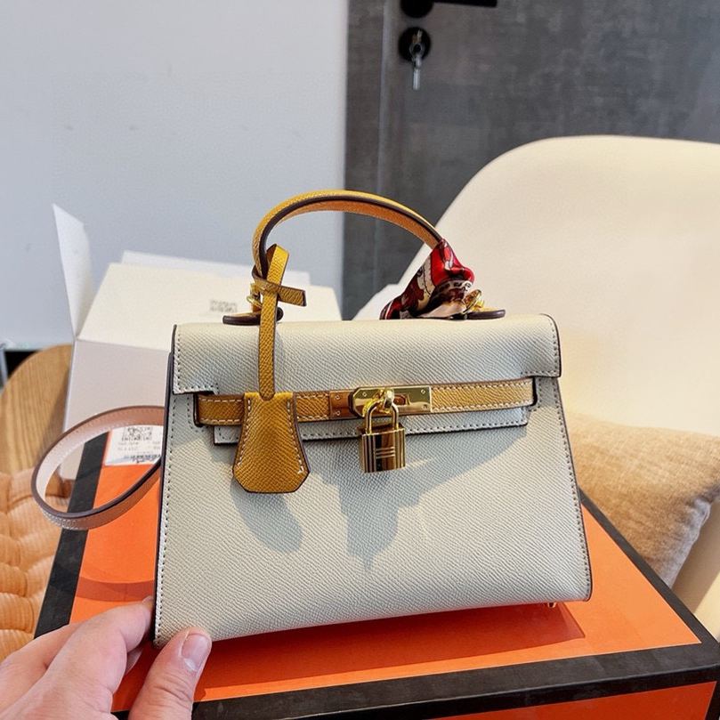 Kelly 20/25 Bag