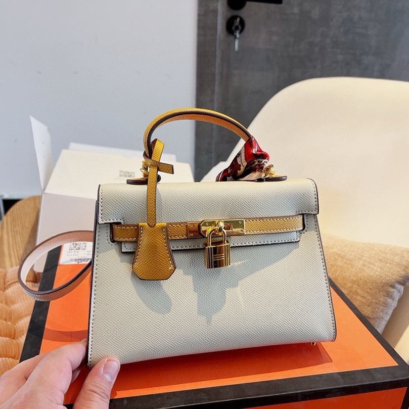 Kelly 20/25 Bag