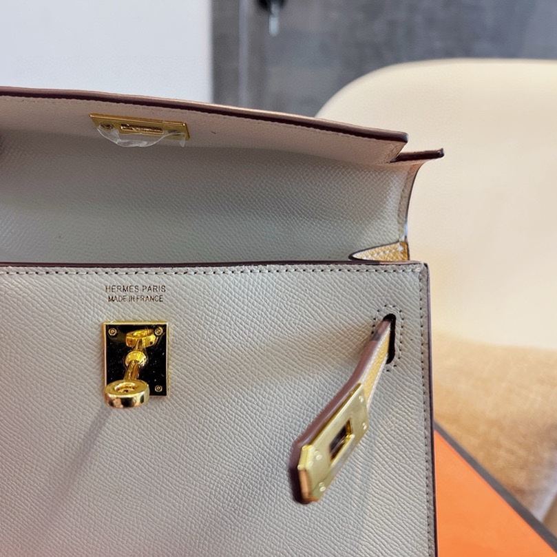 Kelly 20/25 Bag