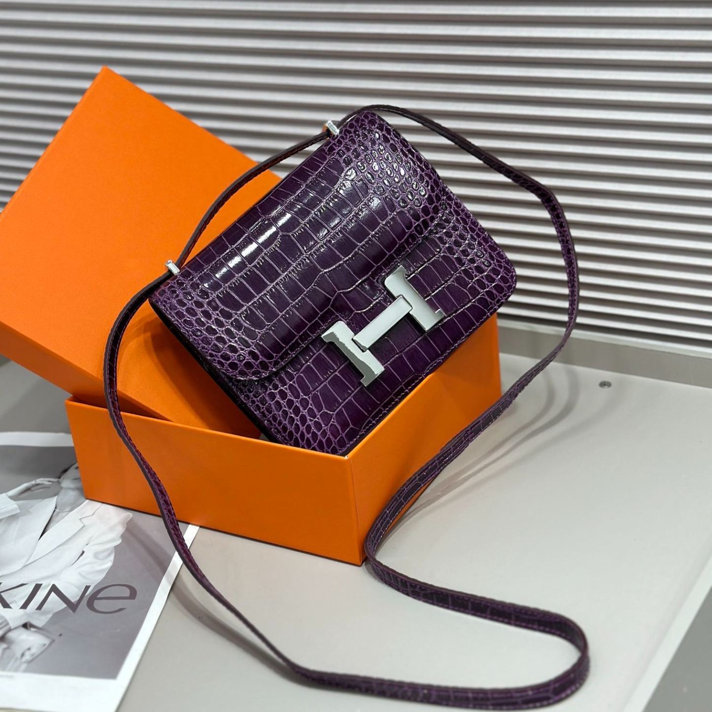 Herthtmes  Matte Alligator Constance 18/23