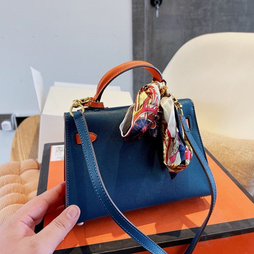 Kelly 20/25 Bag