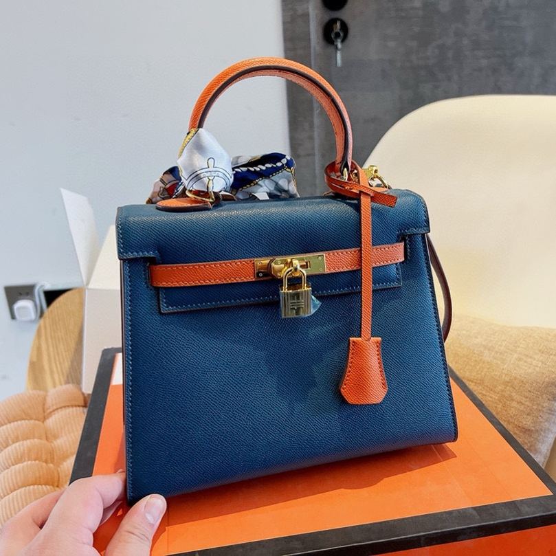Kelly 20/25 Bag