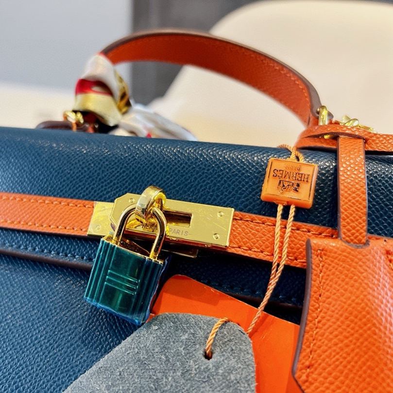 Kelly 20/25 Bag