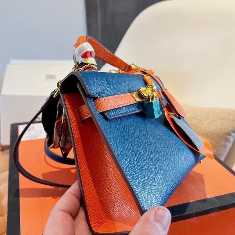 Kelly 20/25 Bag