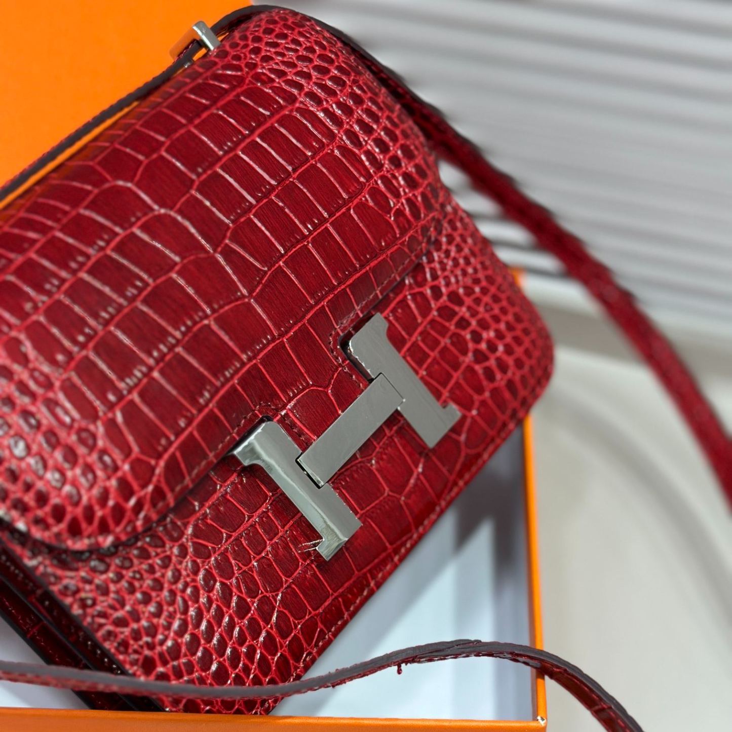 Herthtmes  Matte Alligator Constance 18/23