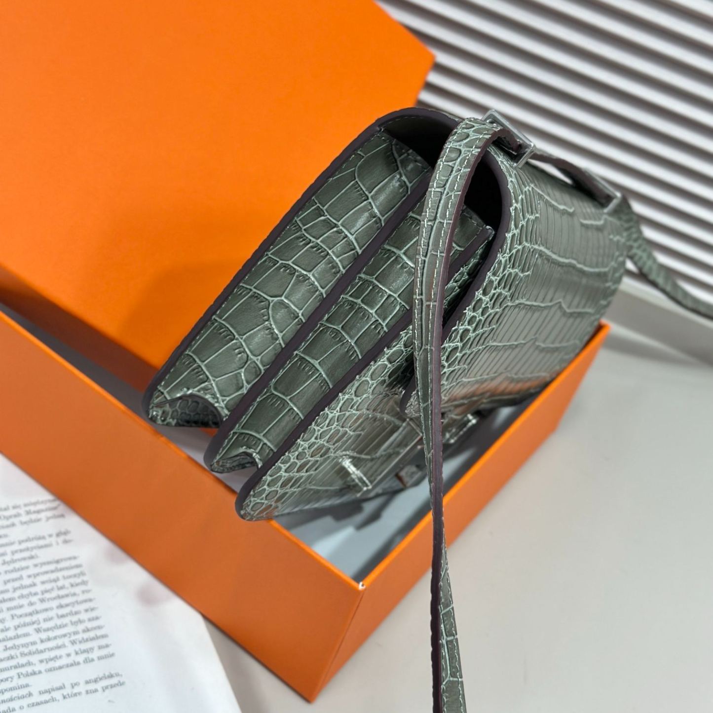 Herthtmes  Matte Alligator Constance 18/23