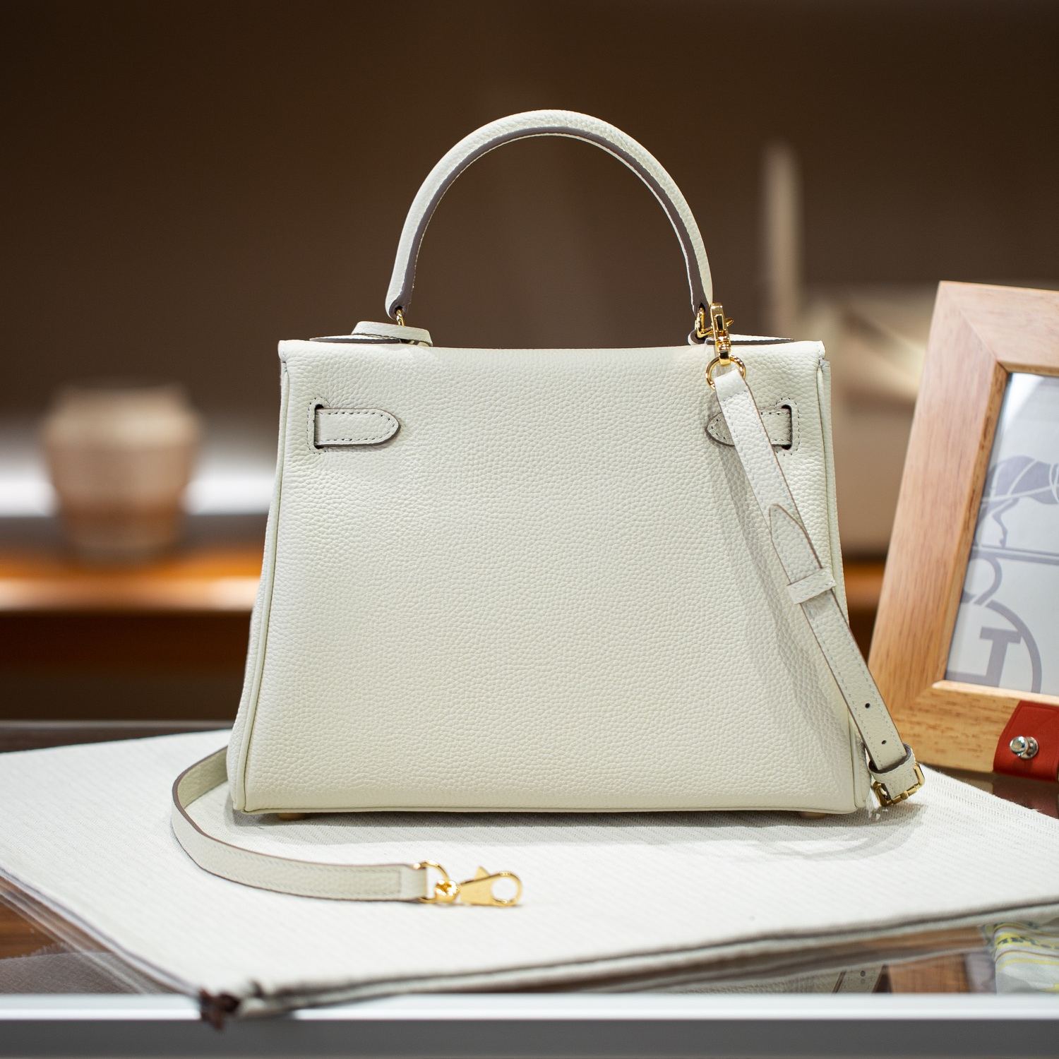 KELLY 28 FIRST LAYER TOGO COWHIDE WHITE