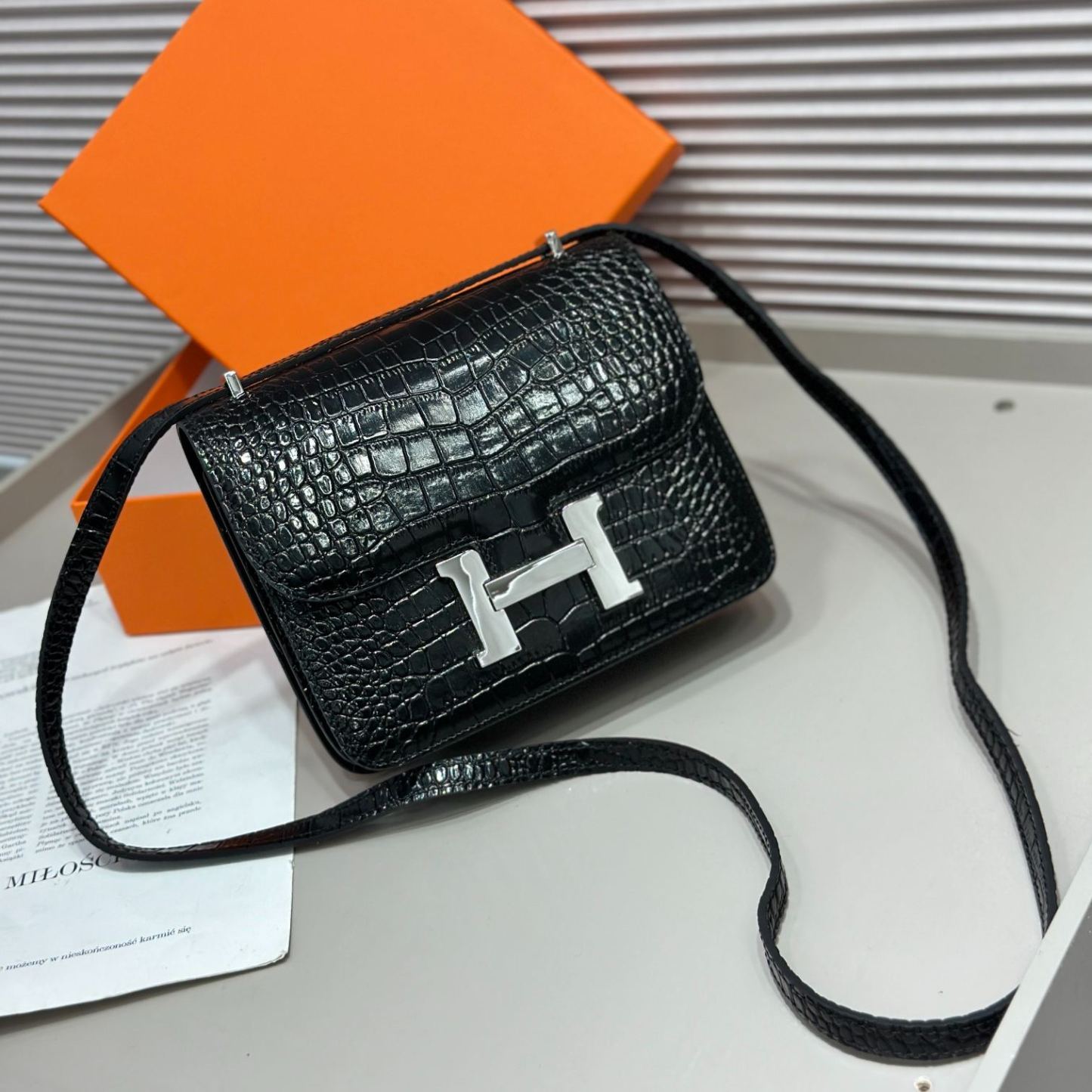 Herthtmes  Matte Alligator Constance 18/23