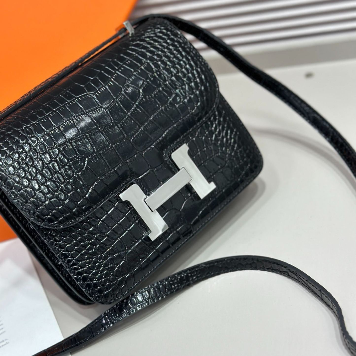 Herthtmes  Matte Alligator Constance 18/23