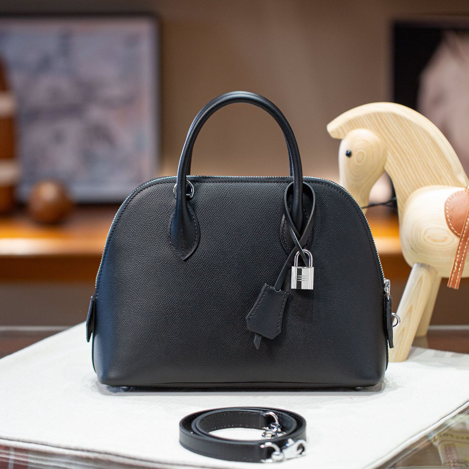 BOLIDE 25 FIRST LAYER EPSOM COWHIDE BLACK