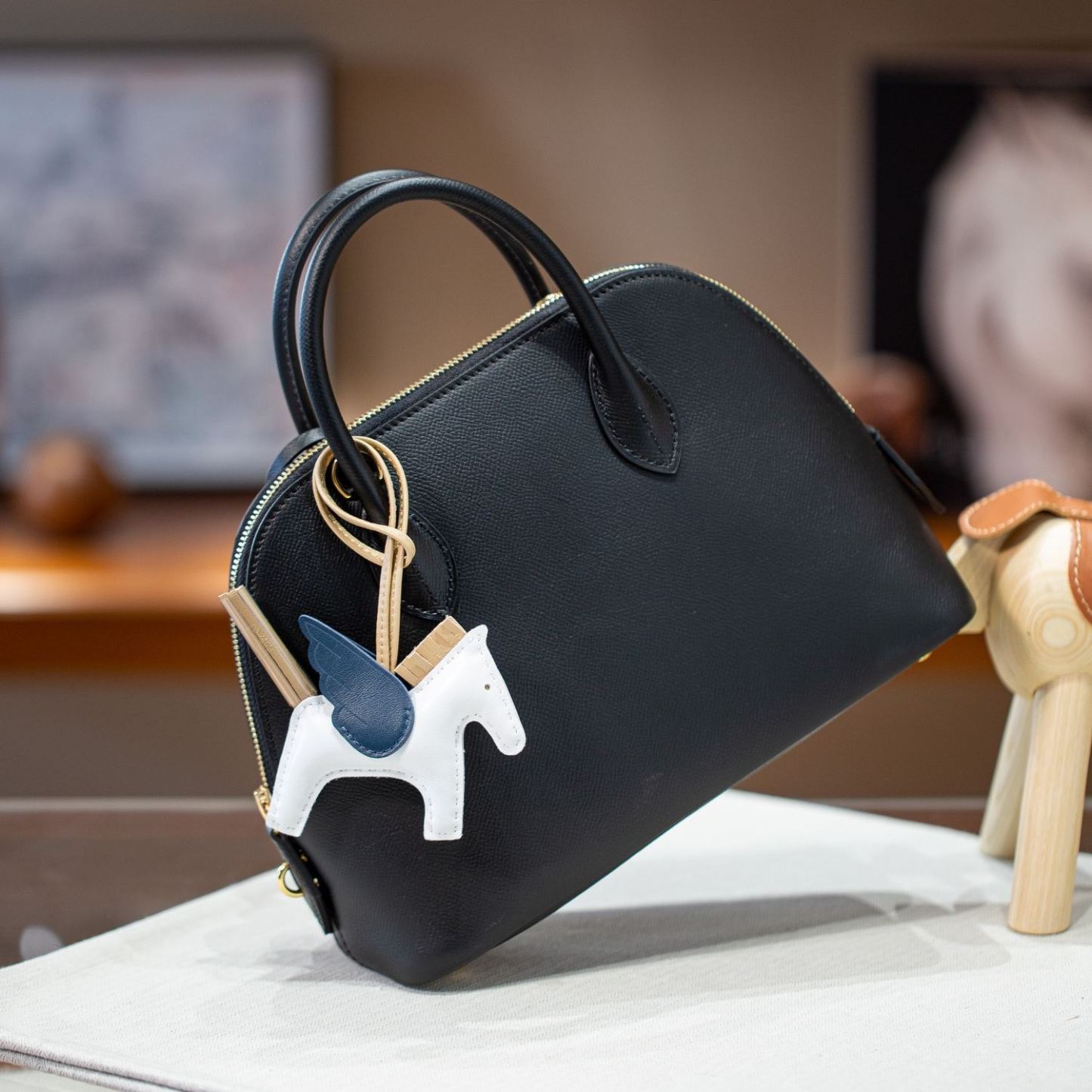 BOLIDE 25 FIRST LAYER EPSOM COWHIDE BLACK