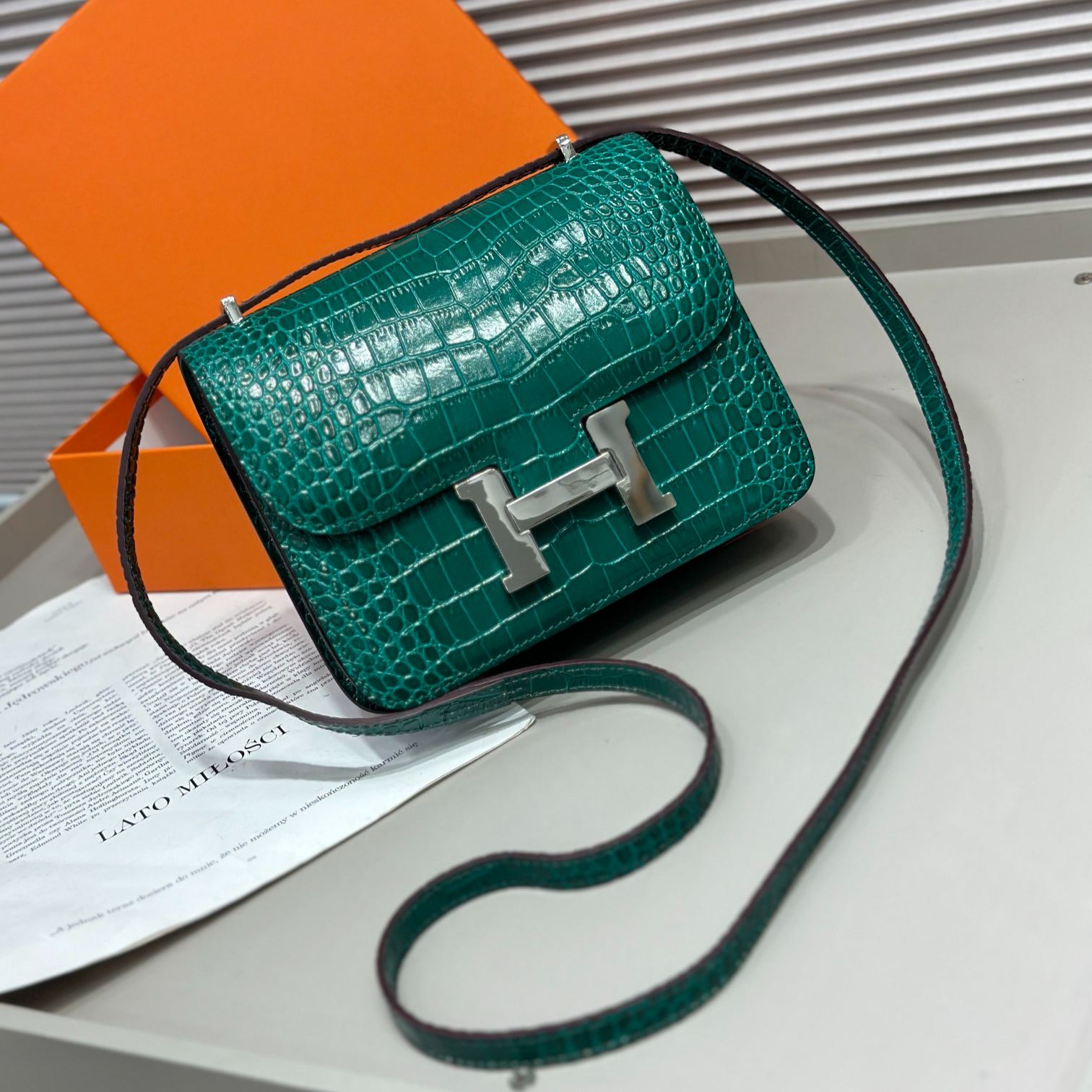 Herthtmes  Matte Alligator Constance 18/23