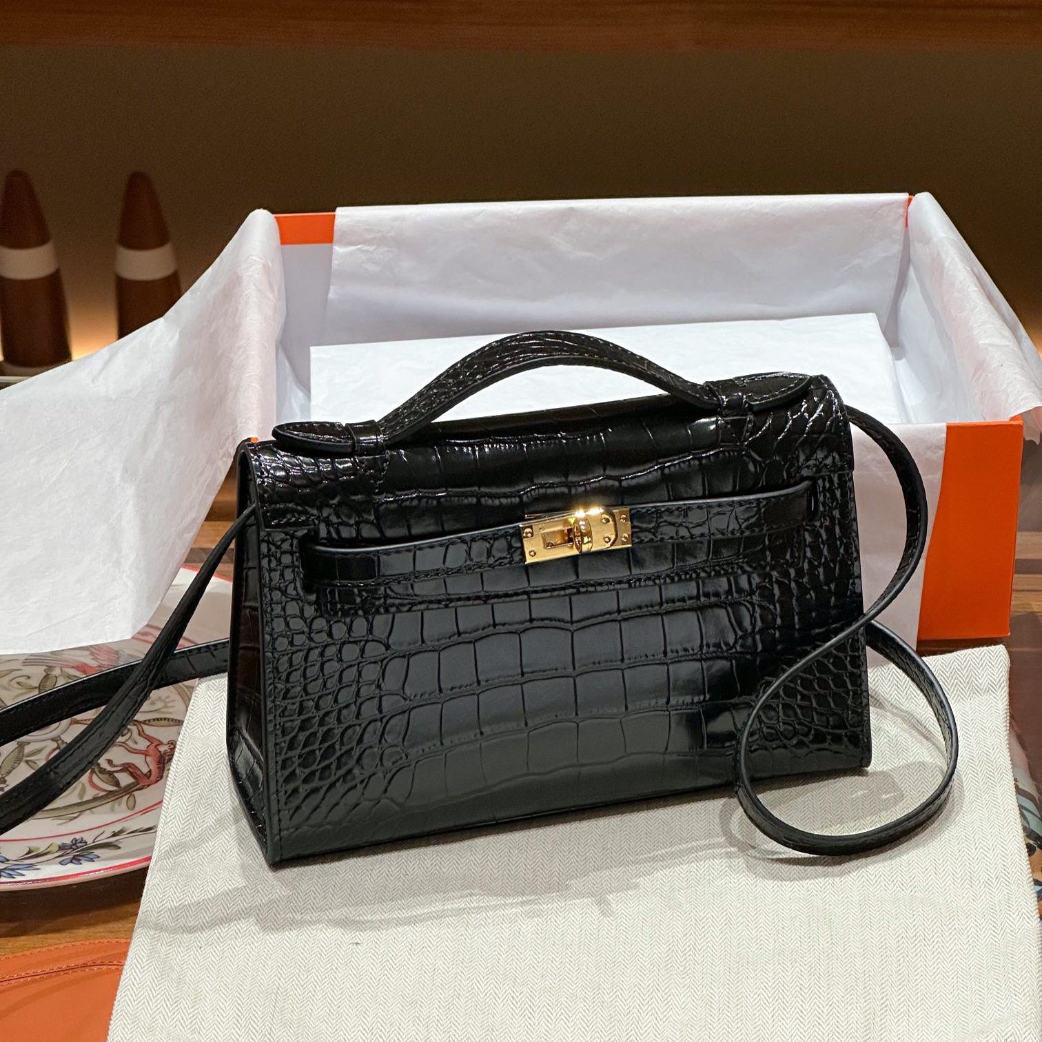 Herthtmes Epsom Kelly Crocodile Pochette Clutch