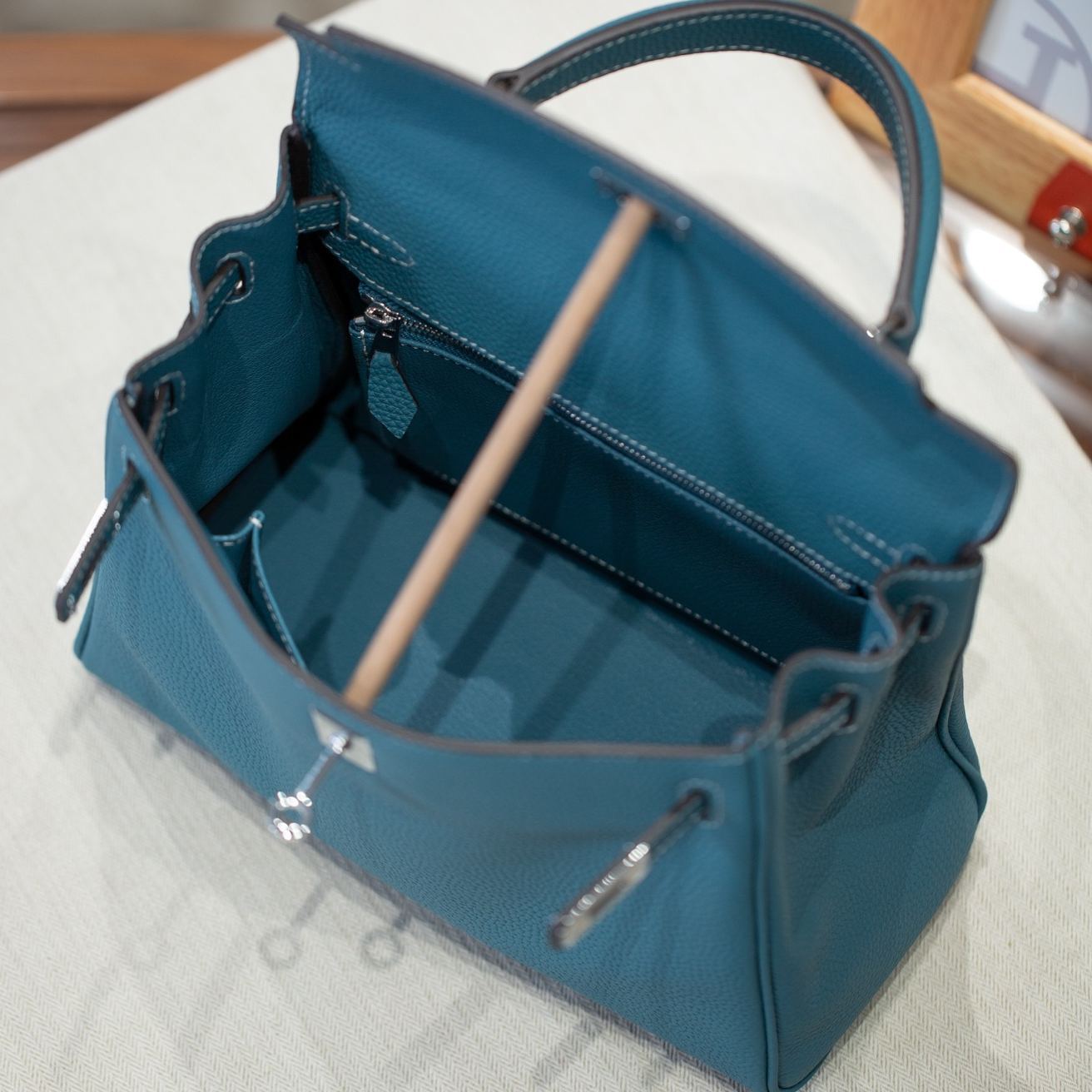 KELLY 25 FIRST LAYER TOGO COWHIDE BLUE