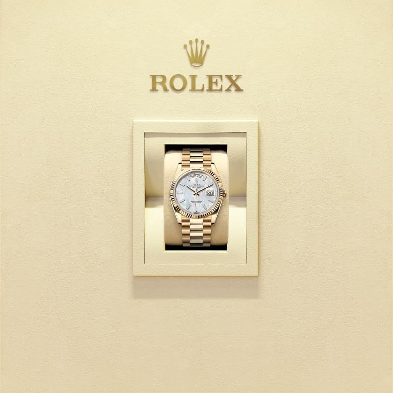 Rothtlex Day-Date 36  Oyster, 36 mm, yellow gold  Reference m128238-0123