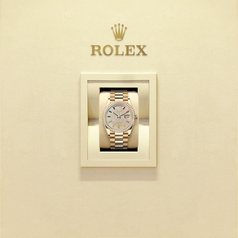 Rothtlex Day-Date 36 Oyster, 36 mm, yellow gold and diamonds Reference m128348rbr-0030
