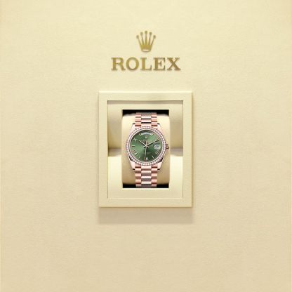 Rothtlex Day-Date 36 Oyster, 36 mm, Everose gold and diamonds Reference m128345rbr-0085