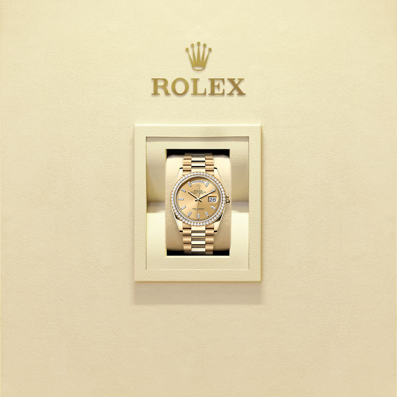 Rothtlex Day-Date 36 Oyster, 36 mm, yellow gold and diamonds Reference m128348rbr-0080