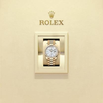 Rothtlex Day-Date 36 Oyster, 36 mm, yellow gold and diamonds Reference m128348rbr-0070
