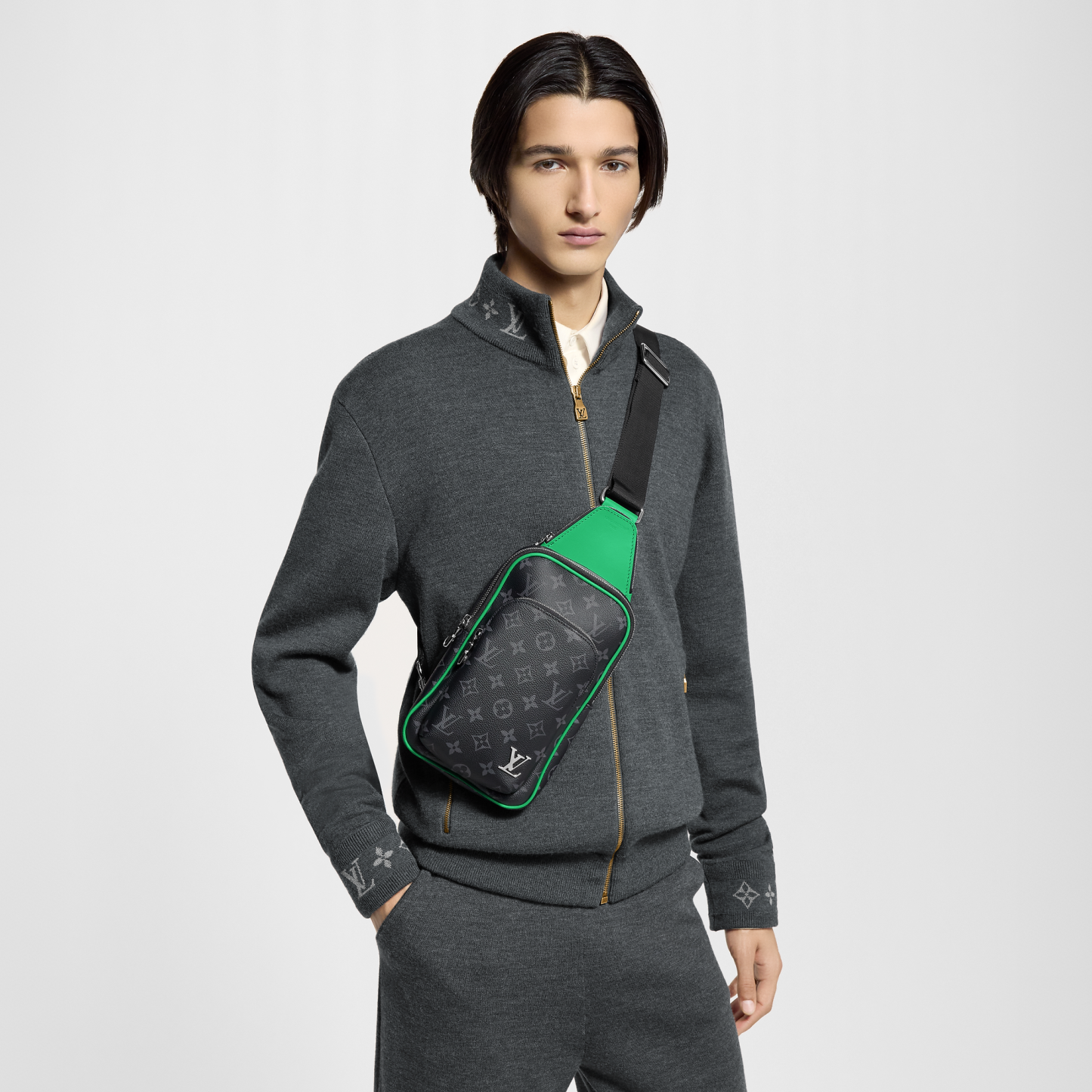 Avenue Slingbag PM M25891