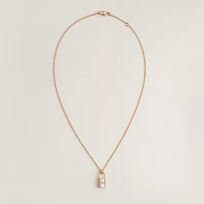 Kelly Cadenas pendant