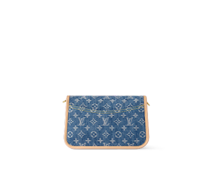 Diane M13070