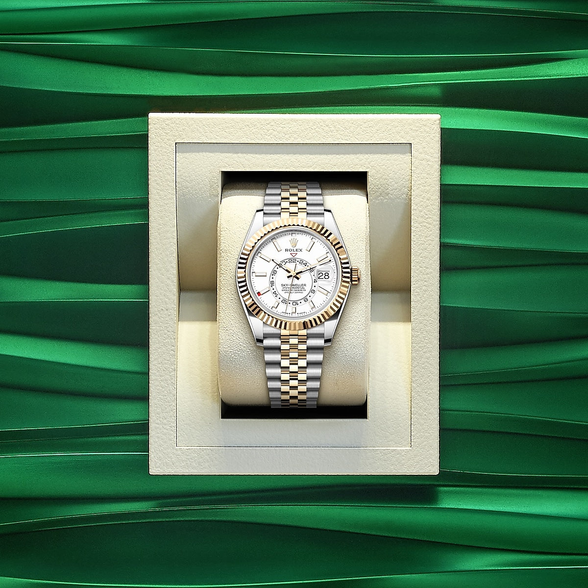 Sky-Dweller, 42mm, Oystersteel and 18k Yellow Gold, Ref# 336933-0006