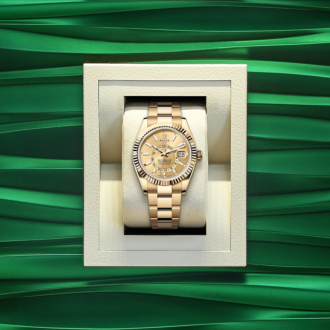 Sky-Dweller, 42mm, 18k Yellow Gold, Ref# 336938-0001