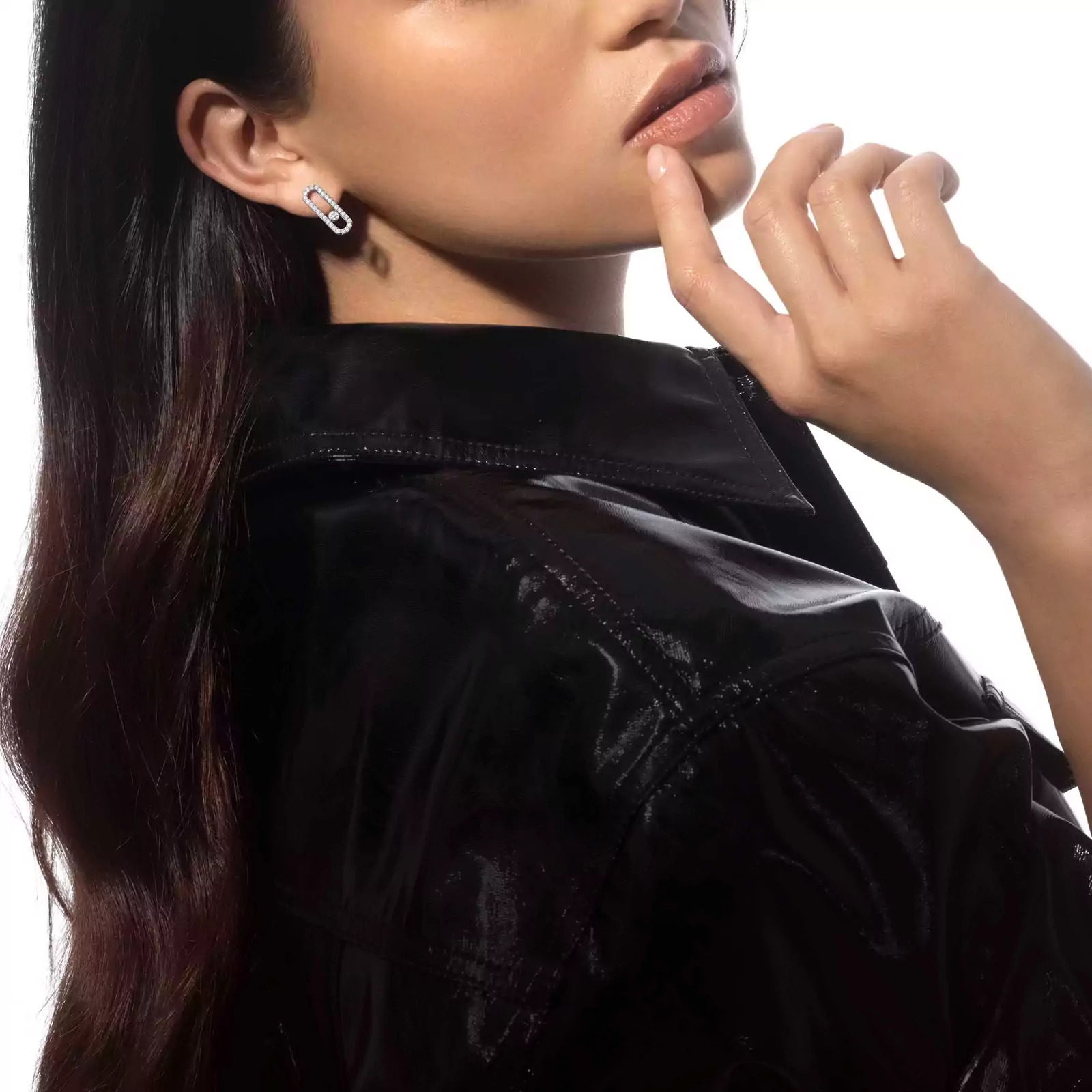 Move Uno Diamond Pavé Earrings White Gold Diamond Earrings