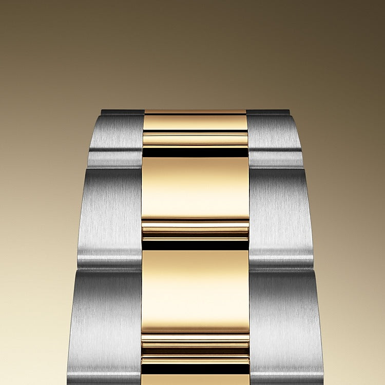 Submariner Date, Stainless Steel and 18k Yellow Gold, 41mm, Ref# 126613lb-0002