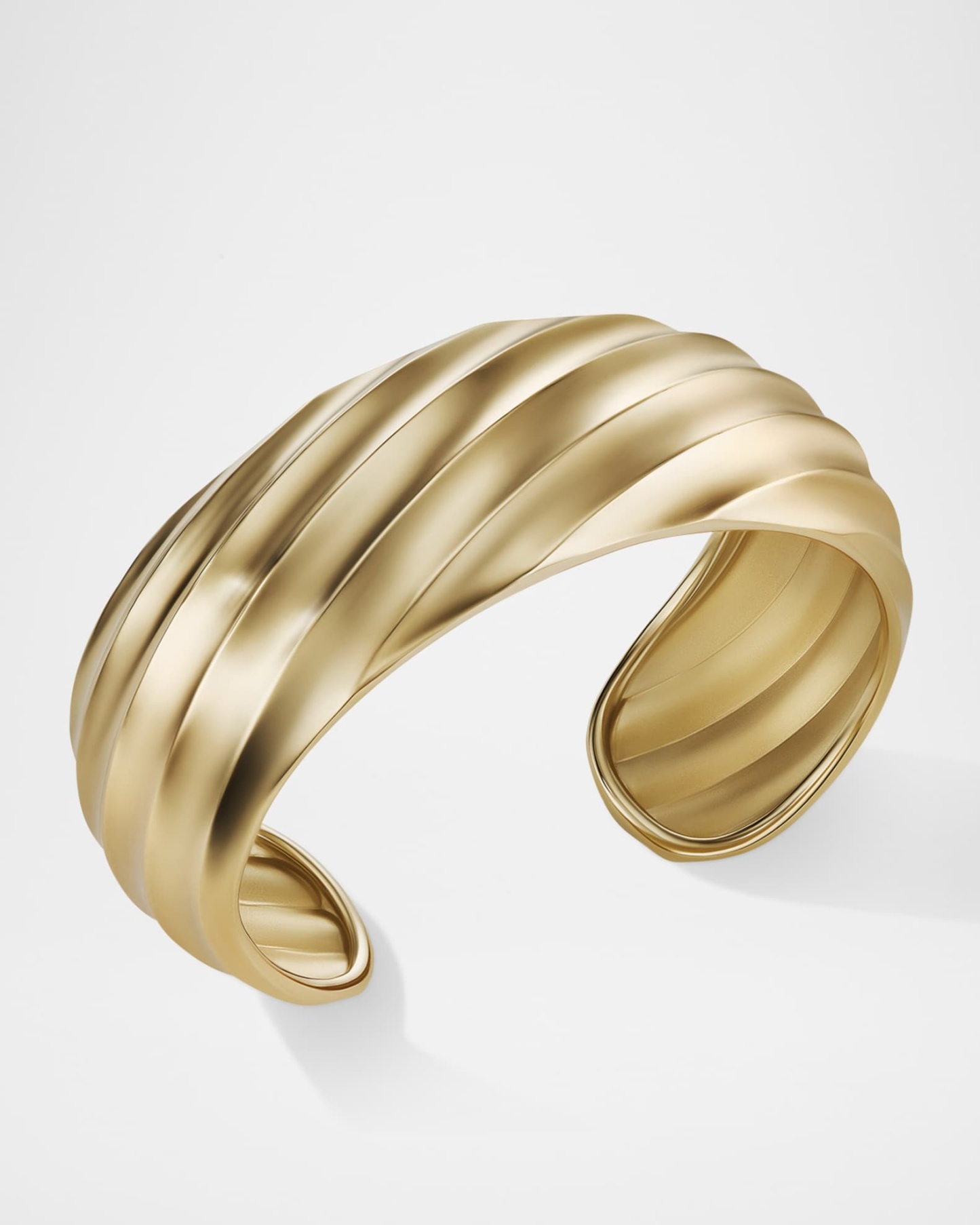Cable Edge Cuff Bracelet in 18K Yellow Gold, 24mm