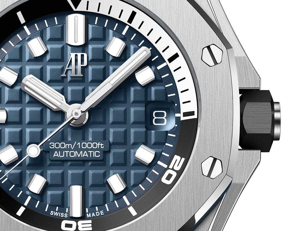 Royal Oak Offshore DIVER Ref# 15720ST.OO.A027CA.01