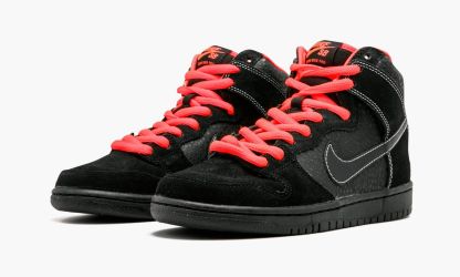 SB Dunk High Pro “Black Atomic Red”