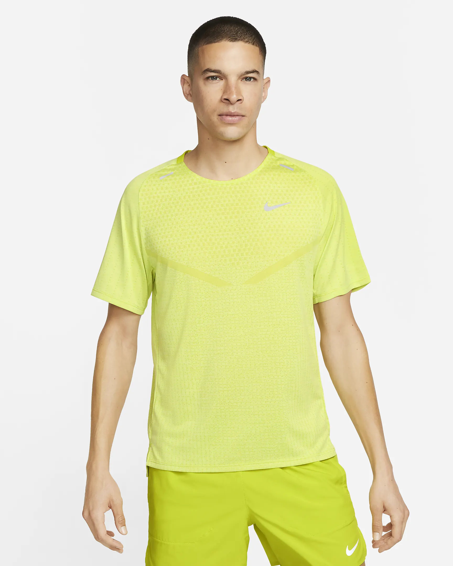 Men's Dri-FIT ADV Short-Sleeve Running Top