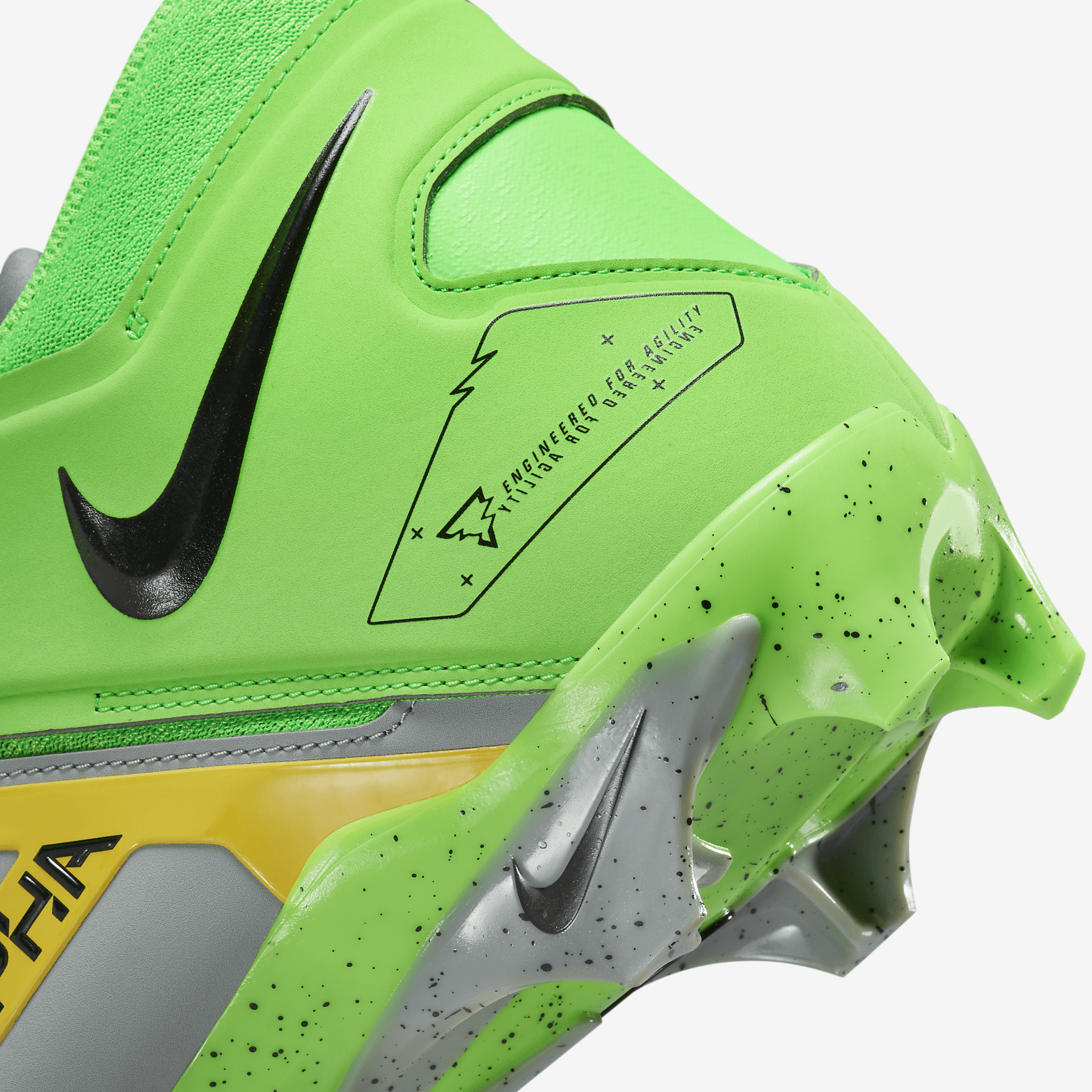 Alpha Menace Pro 3 - Men's Football Cleats