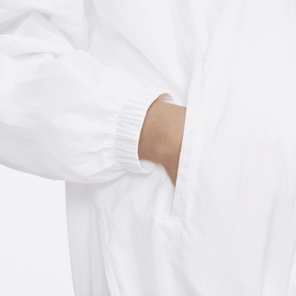 Sportswear Essential - Women's Woven Jacket