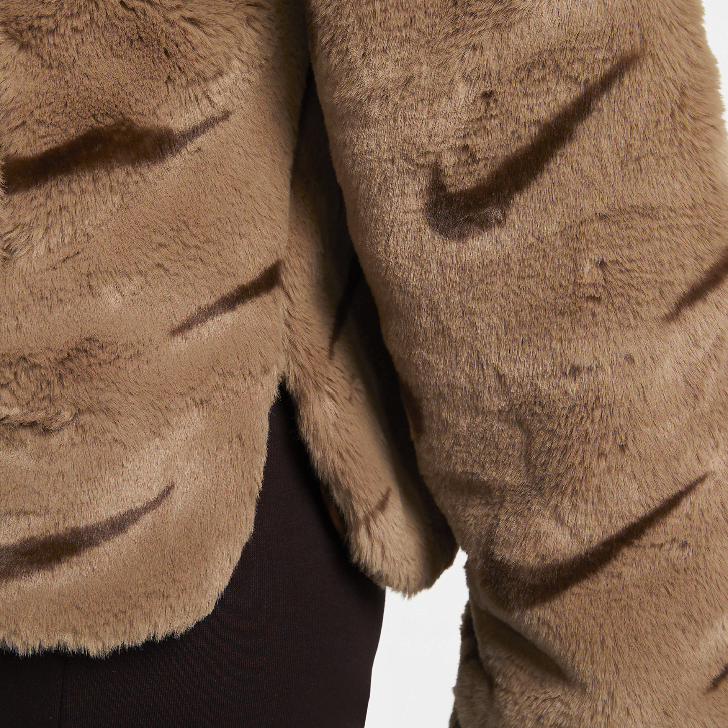 Sportswear Plush - Women's Printed Faux Fur Jacket